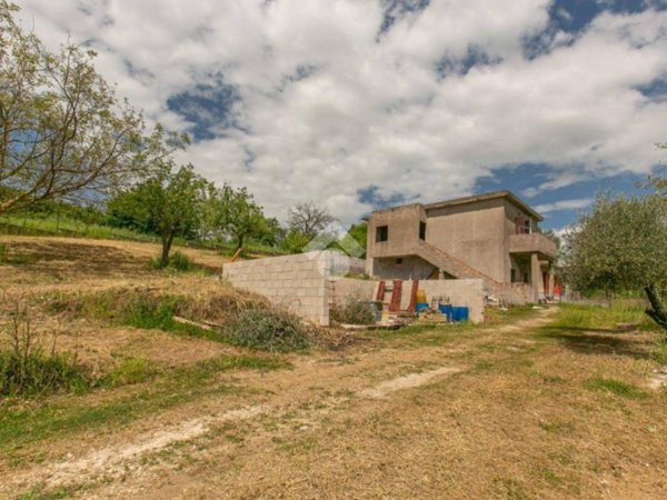 casa indipendente in vendita a Fonte Nuova