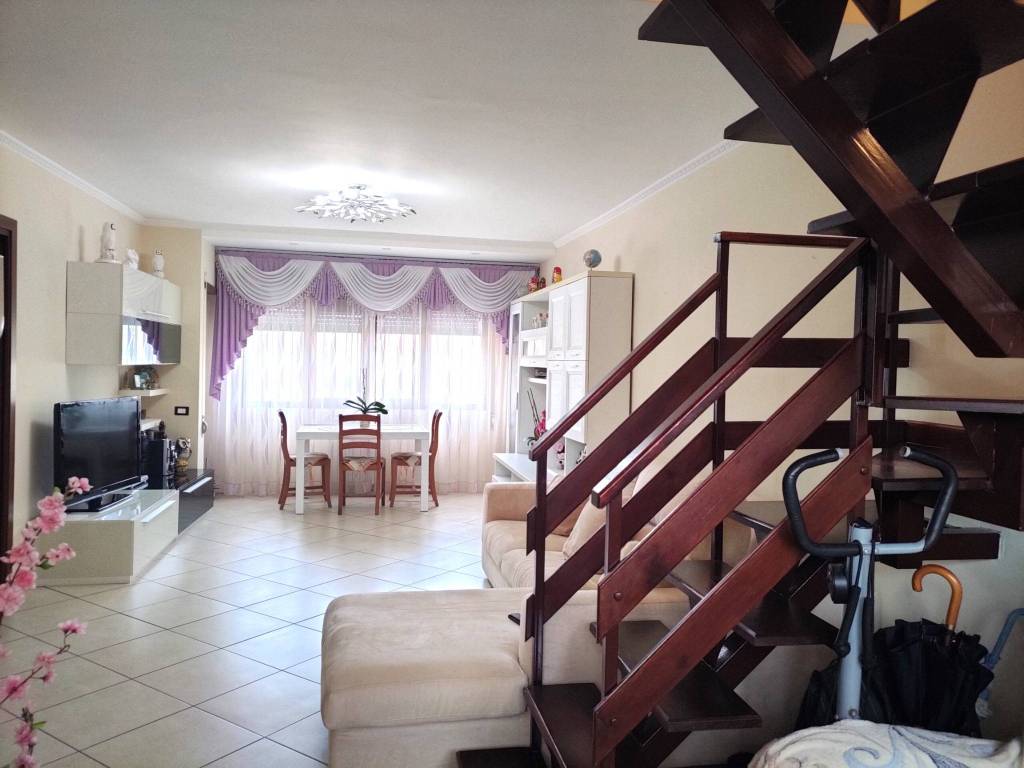 appartamento in vendita a Fonte Nuova in zona Torre Lupara