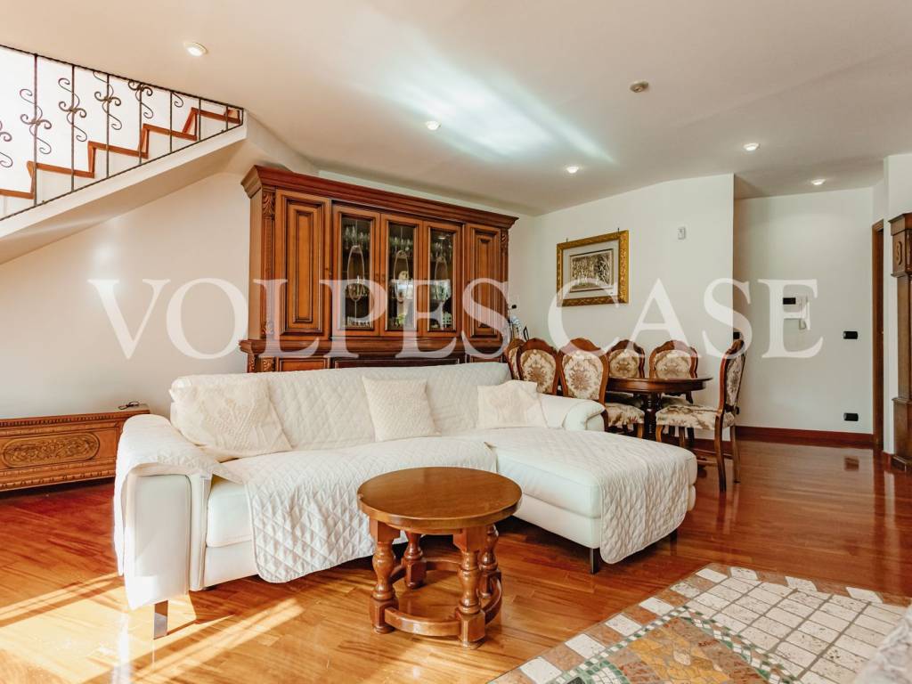 casa indipendente in vendita a Fonte Nuova in zona Torre Lupara