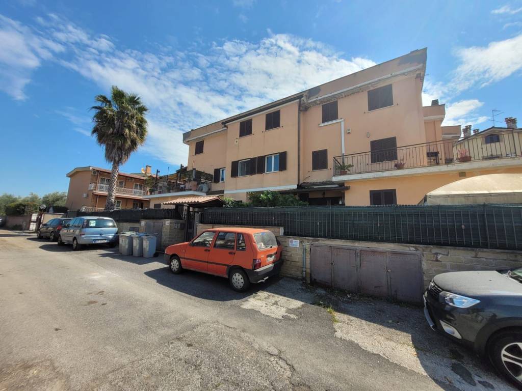 appartamento in vendita a Fonte Nuova in zona Torre Lupara