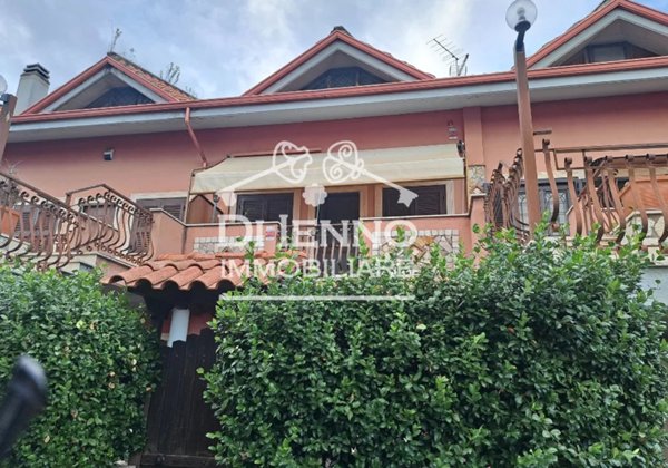 casa indipendente in vendita a Fonte Nuova in zona Santa Lucia