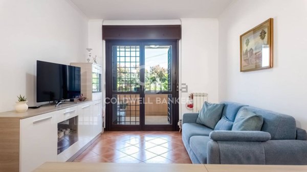 appartamento in vendita a Fonte Nuova in zona Torre Lupara