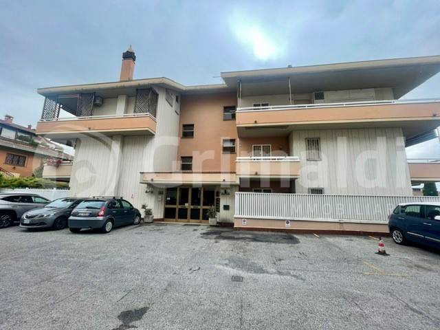 appartamento in vendita a Fonte Nuova in zona Torre Lupara