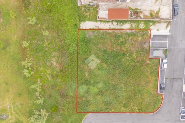 terreno edificabile in vendita a Fonte Nuova in zona Santa Lucia