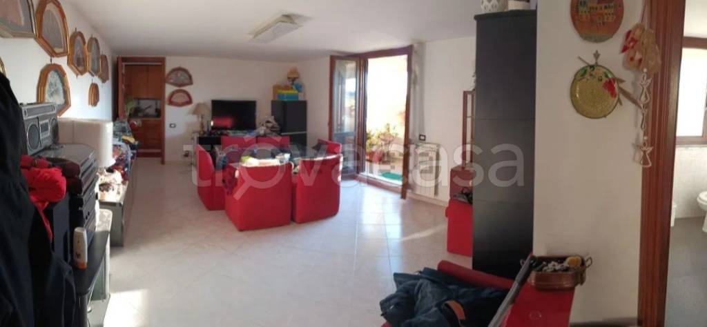 appartamento in vendita a Fonte Nuova in zona Torre Lupara