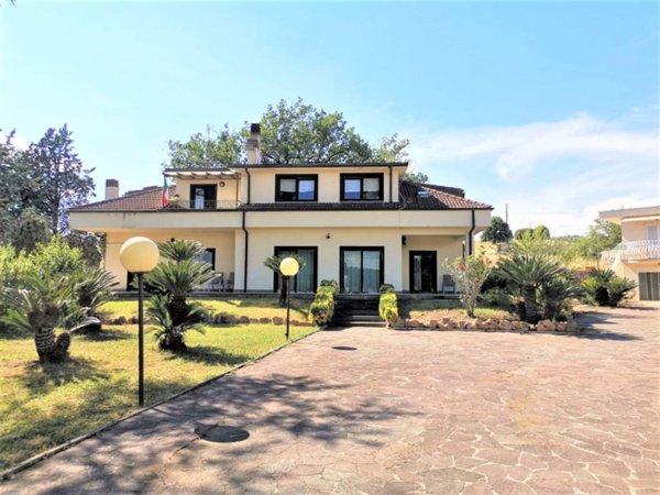 casa indipendente in vendita a Fonte Nuova