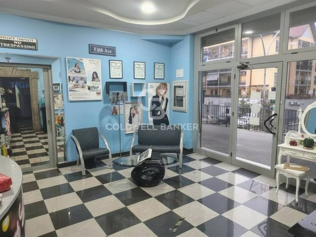 negozio in vendita a Fonte Nuova in zona Torre Lupara