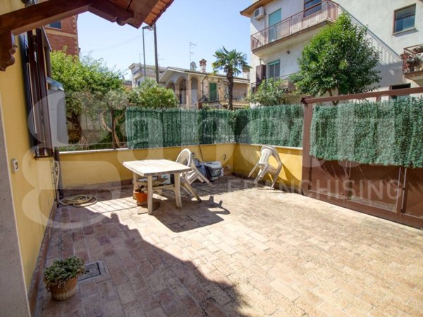 appartamento in vendita a Fonte Nuova in zona Torre Lupara