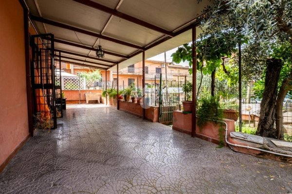 appartamento in vendita a Fonte Nuova in zona Torre Lupara