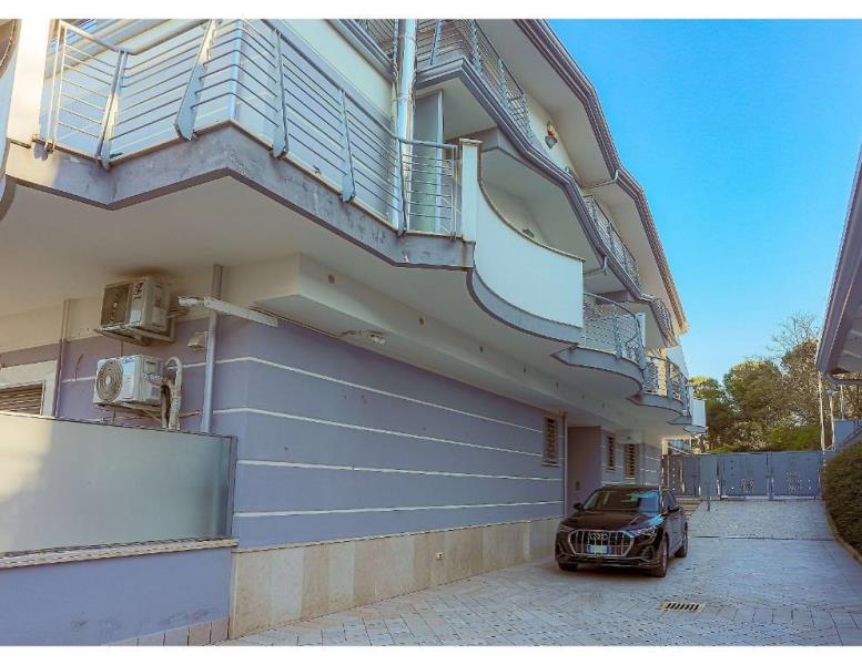 appartamento in vendita a Fonte Nuova in zona Torre Lupara