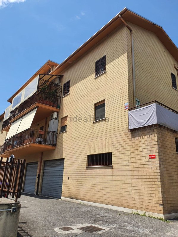 appartamento in vendita a Fonte Nuova in zona Santa Lucia