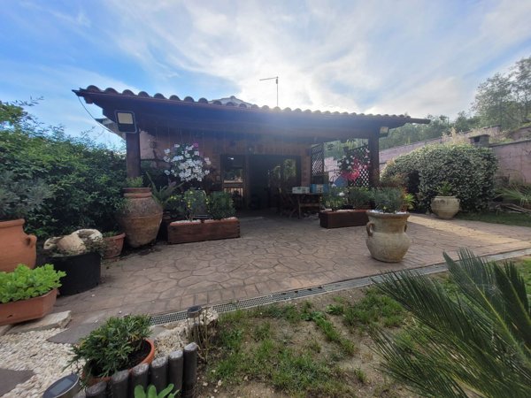 casa indipendente in vendita a Fonte Nuova