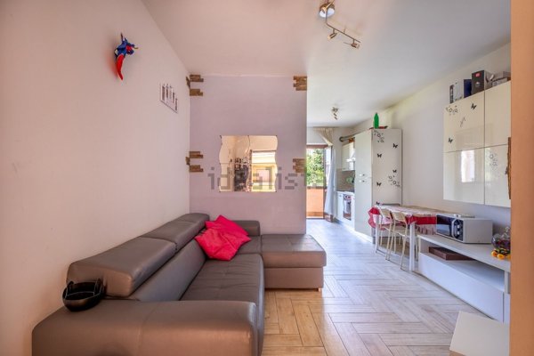 appartamento in vendita a Fonte Nuova in zona Santa Lucia