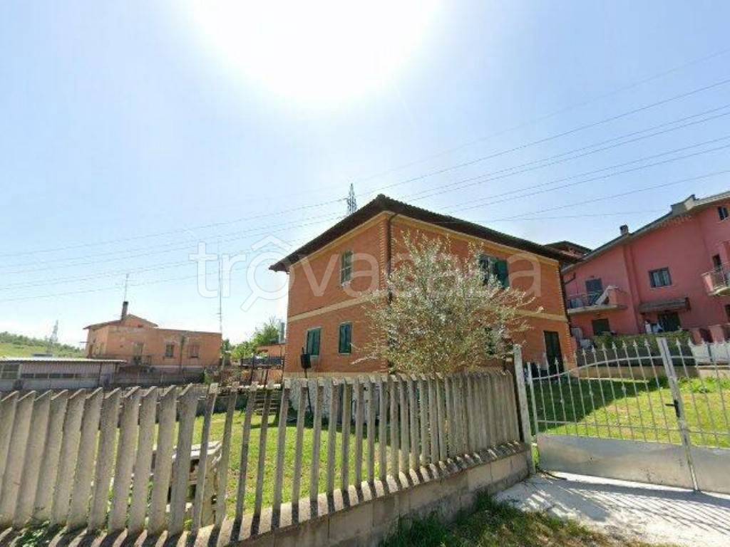 appartamento in vendita a Fonte Nuova in zona Santa Lucia