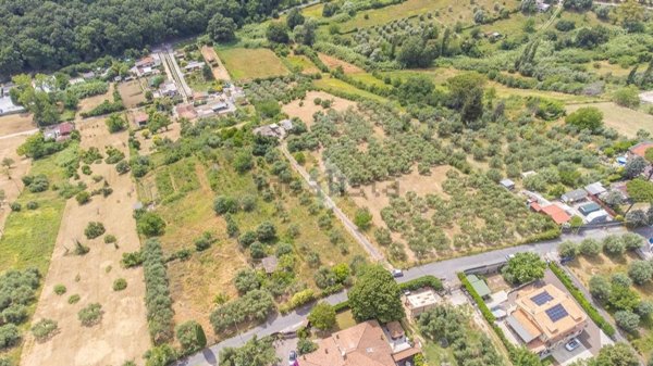 appartamento in vendita a Fonte Nuova in zona Santa Lucia