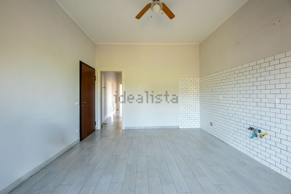 appartamento in vendita a Fonte Nuova in zona Santa Lucia