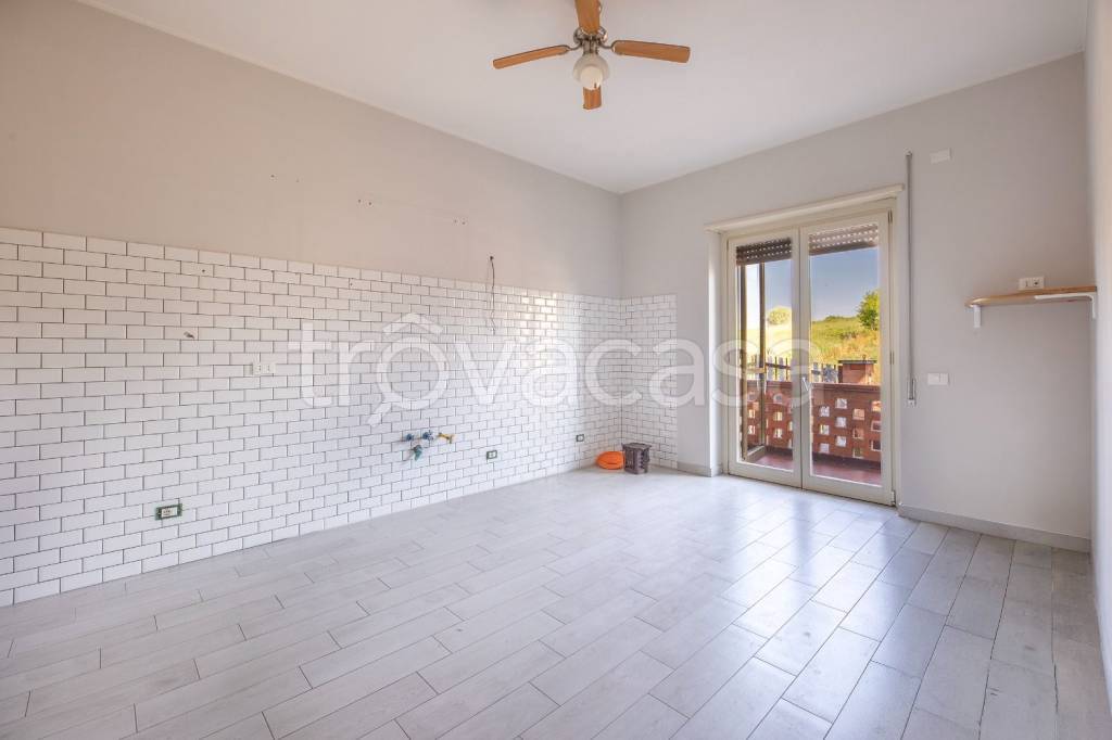 appartamento in vendita a Fonte Nuova in zona Santa Lucia