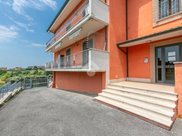 appartamento in vendita a Fonte Nuova in zona Torre Lupara