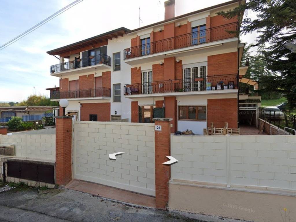 appartamento in vendita a Fonte Nuova in zona Santa Lucia