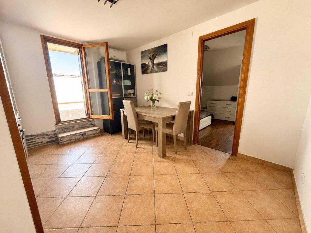 appartamento in vendita a Fonte Nuova in zona Torre Lupara