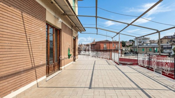 appartamento in vendita a Fonte Nuova in zona Torre Lupara