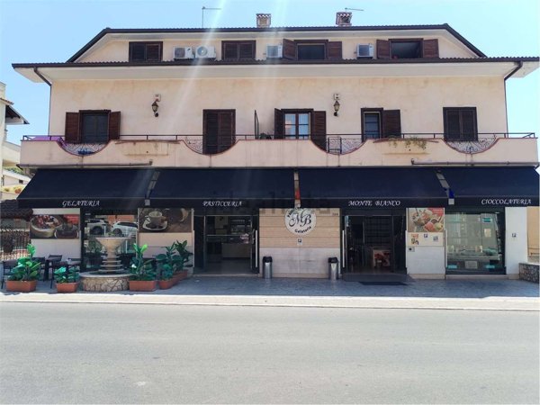 negozio in vendita a Fonte Nuova