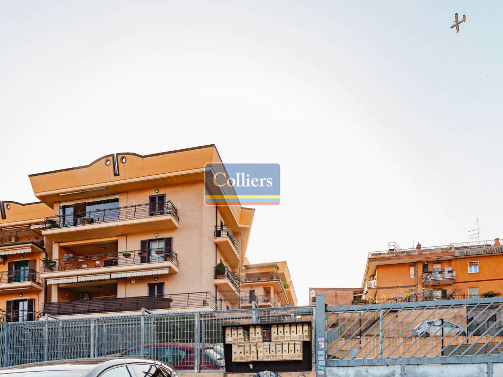 appartamento in vendita a Fonte Nuova in zona Santa Lucia