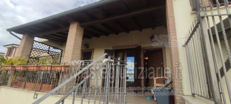 casa indipendente in vendita a Fonte Nuova in zona Torre Lupara