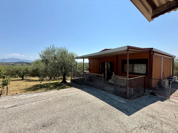 casa indipendente in vendita a Fonte Nuova in zona Selva dei Cavalieri