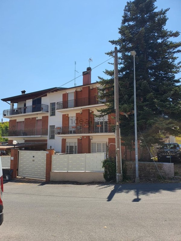 appartamento in vendita a Fonte Nuova in zona Santa Lucia