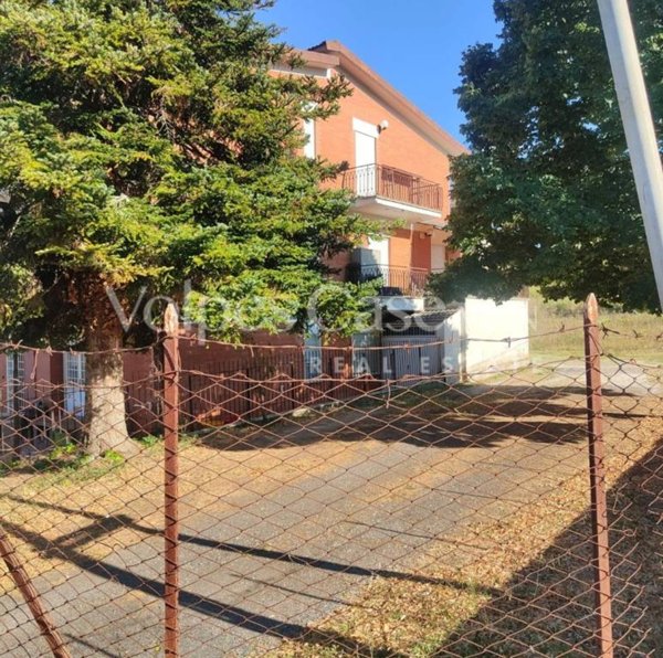 appartamento in vendita a Fonte Nuova in zona Santa Lucia