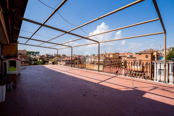 appartamento in vendita a Fonte Nuova in zona Torre Lupara