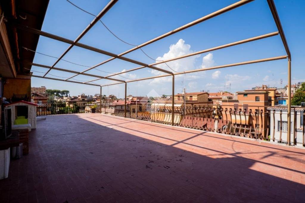 appartamento in vendita a Fonte Nuova in zona Torre Lupara