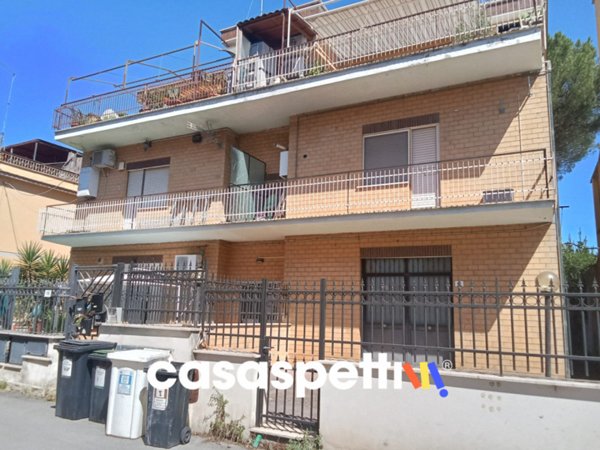 appartamento in vendita a Fonte Nuova in zona Santa Lucia