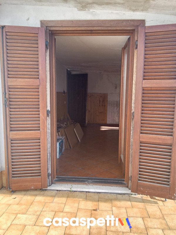 appartamento in vendita a Fonte Nuova in zona Santa Lucia