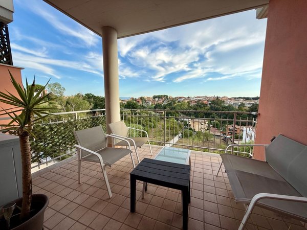 appartamento in vendita a Fonte Nuova in zona Torre Lupara