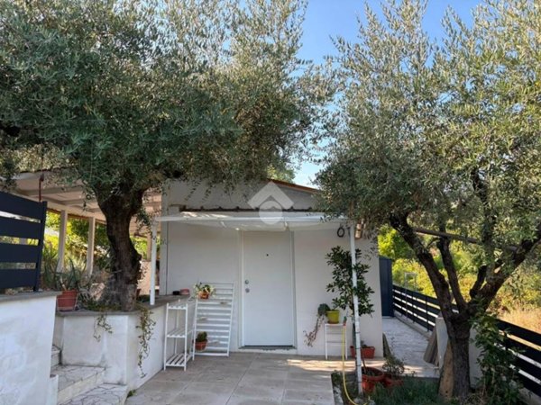 appartamento in vendita a Fonte Nuova in zona Torre Lupara