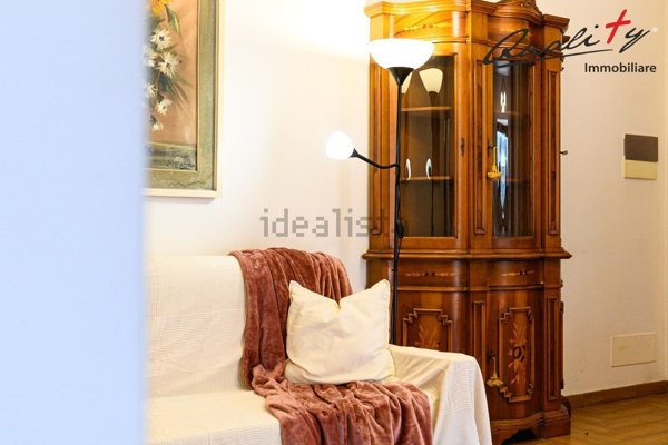 appartamento in vendita a Fonte Nuova in zona Santa Lucia