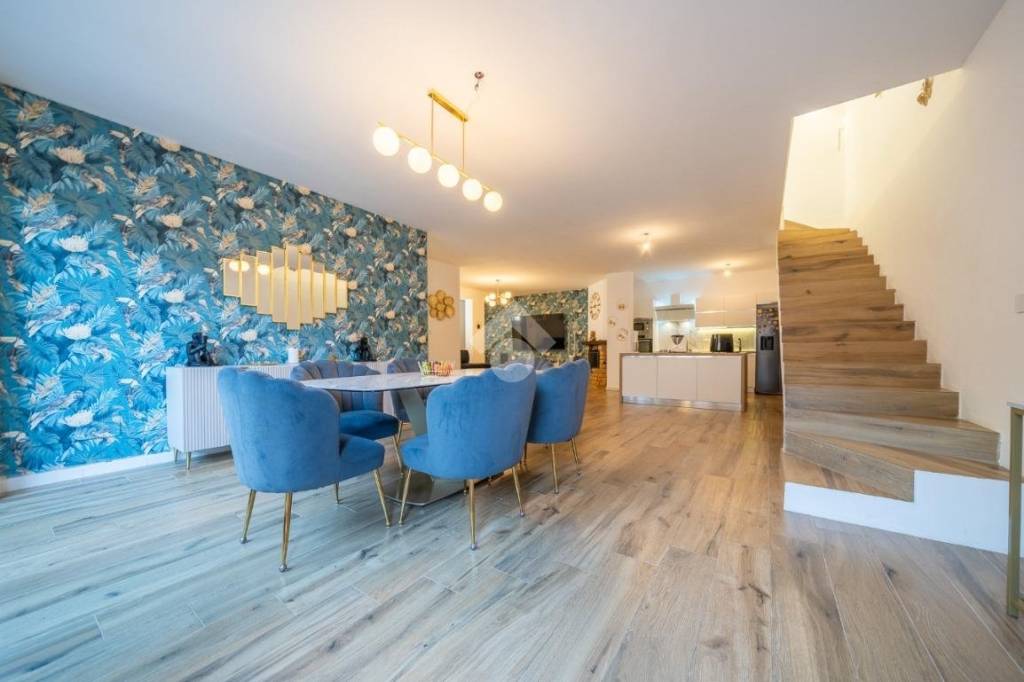 casa indipendente in vendita a Fonte Nuova in zona Torre Lupara