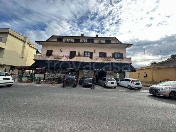 appartamento in vendita a Fonte Nuova in zona Santa Lucia