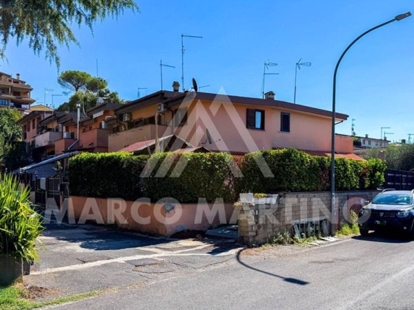 casa indipendente in vendita a Fonte Nuova in zona Santa Lucia