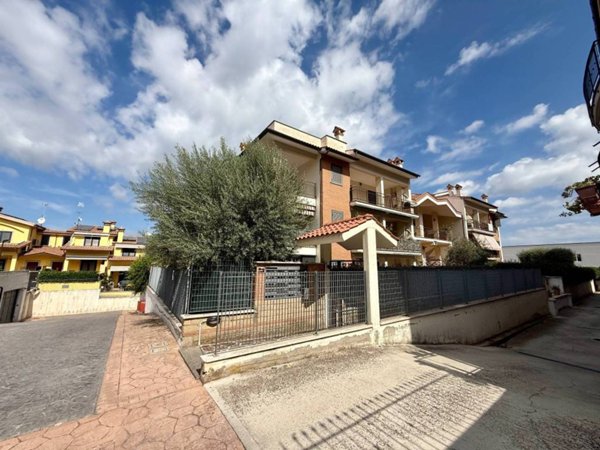 appartamento in vendita a Fonte Nuova in zona Torre Lupara