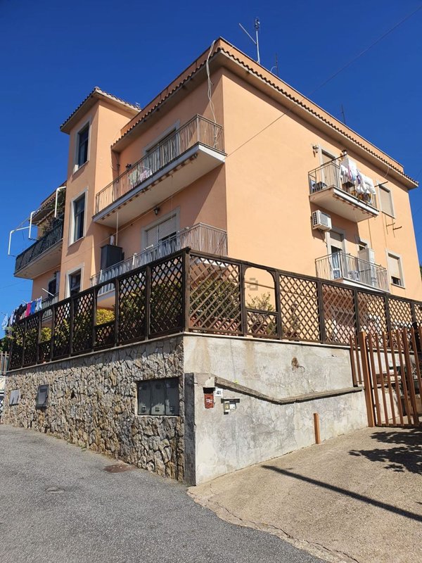 appartamento in vendita a Fonte Nuova in zona Torre Lupara