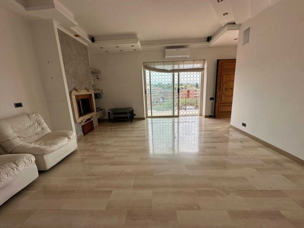 appartamento in vendita a Fonte Nuova in zona Torre Lupara