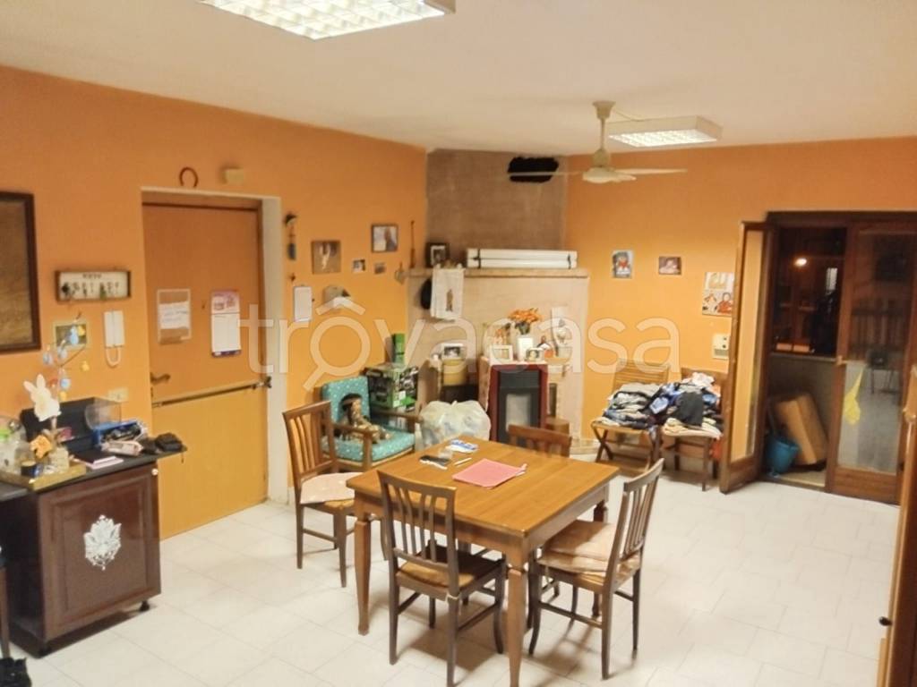 appartamento in vendita a Fonte Nuova in zona Torre Lupara