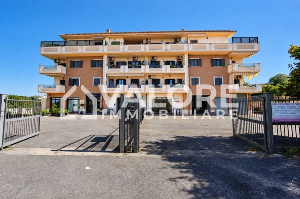 appartamento in vendita a Fonte Nuova in zona Torre Lupara