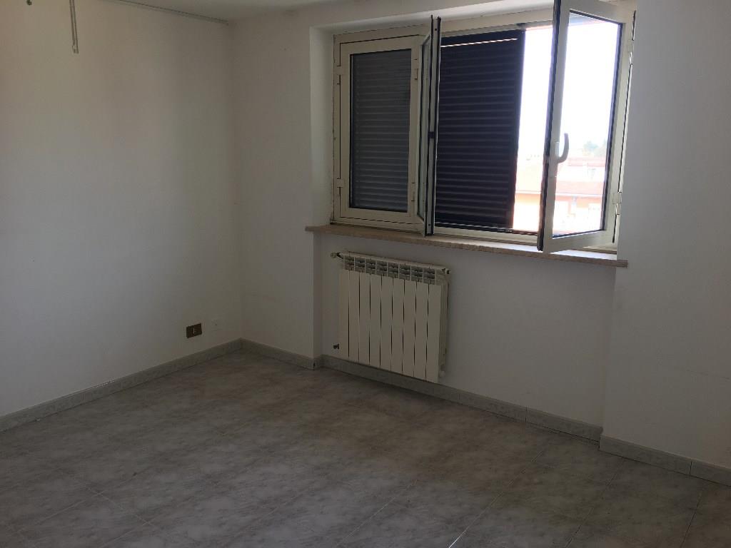 appartamento in vendita a Fonte Nuova in zona Torre Lupara