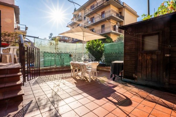 appartamento in vendita a Fonte Nuova in zona Torre Lupara