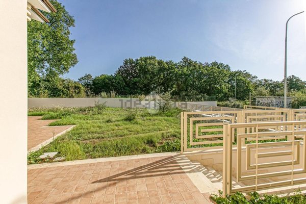 appartamento in vendita a Fonte Nuova in zona Quarto Conca