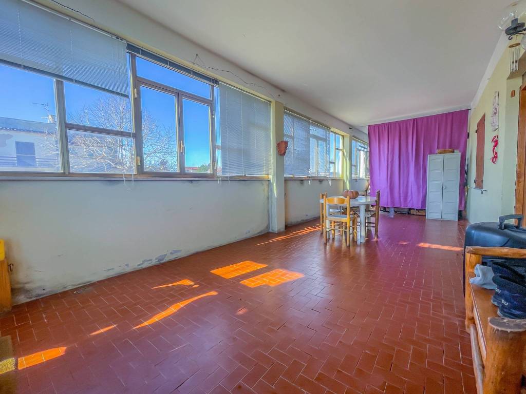 appartamento in vendita ad Aprilia in zona Fossignano